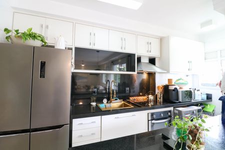 Apartamento à venda com 75m², 2 quartos e 2 vagasSala / Cozinha