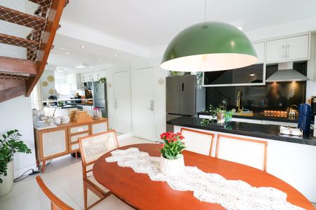 Sala / Cozinha de apartamento à venda com 2 quartos, 75m² em Santo Amaro, São Paulo