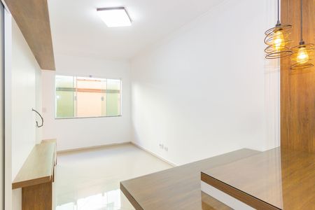 Sala de casa de condomínio à venda com 2 quartos, 74m² em Vila Santa Edwiges, São Paulo