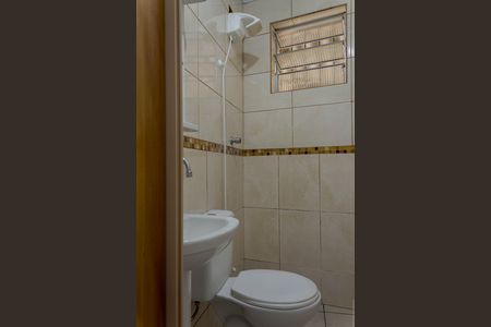 Casa à venda com 153m², 4 quartos e 2 vagas Casa à venda com 153m², 4 quartos e 2 vagasBanheiro