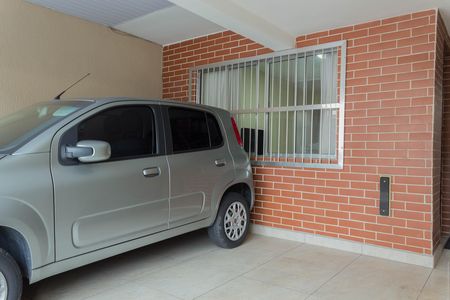 Casa à venda com 153m², 4 quartos e 2 vagas Casa à venda com 153m², 4 quartos e 2 vagasGaragem