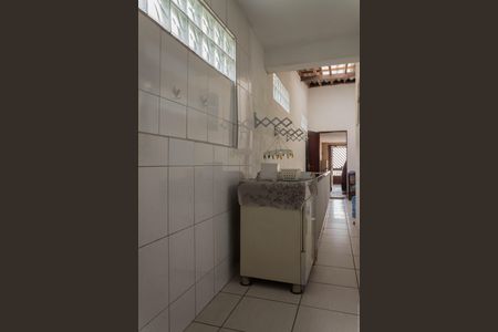 Casa à venda com 153m², 4 quartos e 2 vagas Casa à venda com 153m², 4 quartos e 2 vagasÁrea de Serviço