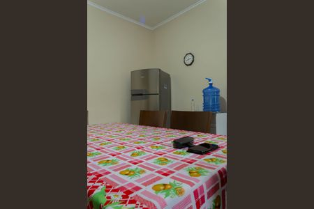 Casa à venda com 153m², 4 quartos e 2 vagas Casa à venda com 153m², 4 quartos e 2 vagasCozinha