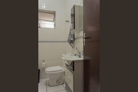 Casa à venda com 153m², 4 quartos e 2 vagas Casa à venda com 153m², 4 quartos e 2 vagasLavabo