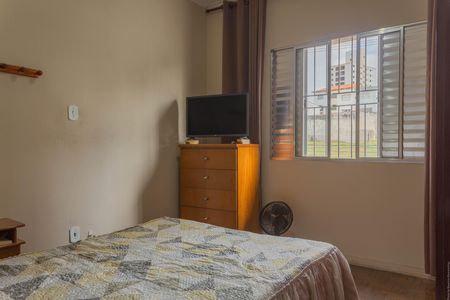 Casa à venda com 153m², 4 quartos e 2 vagas Casa à venda com 153m², 4 quartos e 2 vagasQuarto 1