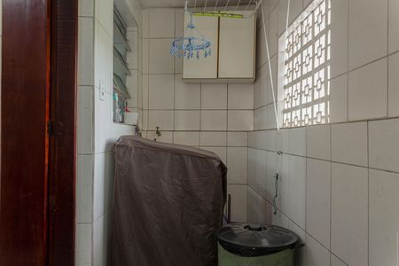 Casa à venda com 153m², 4 quartos e 2 vagas Casa à venda com 153m², 4 quartos e 2 vagasÁrea de Serviço
