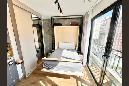 Studio à venda com 27m², 1 quarto e sem vaga Studio à venda com 27m², 1 quarto e sem vagaSala/Quarto/Cozinha