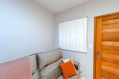 Sala de apartamento para alugar com 2 quartos, 40m² em Vila Santa Isabel, São Paulo