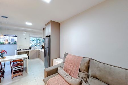 Sala de apartamento para alugar com 2 quartos, 40m² em Vila Santa Isabel, São Paulo
