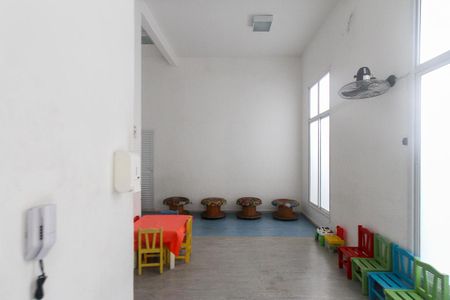 Apartamento à venda com 78m², 2 quartos e 1 vaga