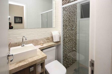 Apartamento à venda com 78m², 2 quartos e 1 vaga Apartamento à venda com 78m², 2 quartos e 1 vagaBanheiro
