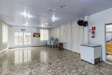 Apartamento para alugar com 52m², 2 quartos e 1 vaga Apartamento para alugar com 52m², 2 quartos e 1 vagaÁrea comum - Salão de festas