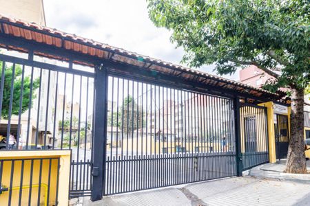Apartamento para alugar com 52m², 2 quartos e 1 vaga Apartamento para alugar com 52m², 2 quartos e 1 vagaFachada