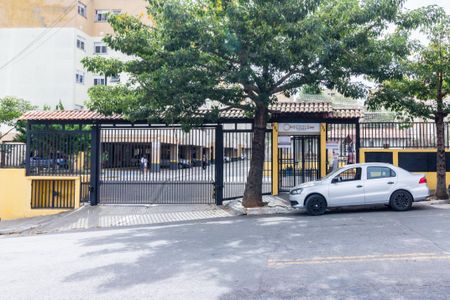 Apartamento para alugar com 52m², 2 quartos e 1 vaga Apartamento para alugar com 52m², 2 quartos e 1 vagaFachada