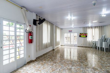 Apartamento para alugar com 52m², 2 quartos e 1 vaga Apartamento para alugar com 52m², 2 quartos e 1 vagaÁrea comum - Salão de festas
