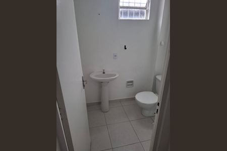Banheiro de apartamento para alugar com 2 quartos, 66m² em Itaquera, São Paulo
