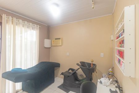 Casa à venda com 170m², 2 quartos e 2 vagasSala 2