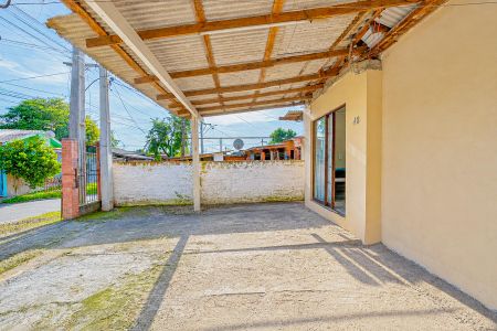 Casa à venda com 170m², 2 quartos e 2 vagasGaragem