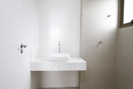 Apartamento à venda com 207m², 3 quartos e 2 vagasBanheiro da Suite