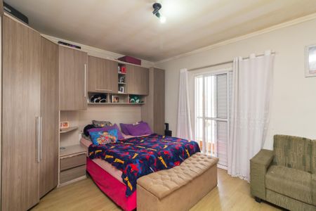 Casa à venda com 98m², 3 quartos e 2 vagasSuíte
