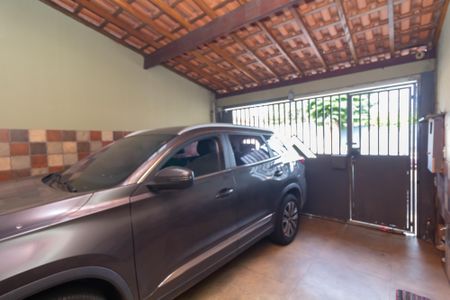 Casa à venda com 98m², 3 quartos e 2 vagasGaragem