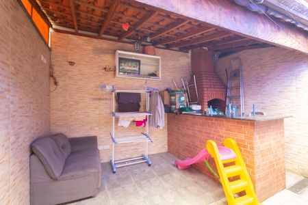 Casa à venda com 98m², 3 quartos e 2 vagasÁrea de Serviço