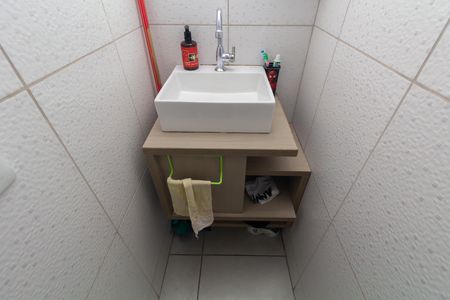 Casa à venda com 98m², 3 quartos e 2 vagasBanheiro da Suíte