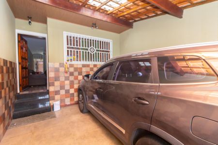 Casa à venda com 98m², 3 quartos e 2 vagasGaragem