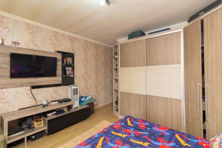 Casa à venda com 98m², 3 quartos e 2 vagasSuíte