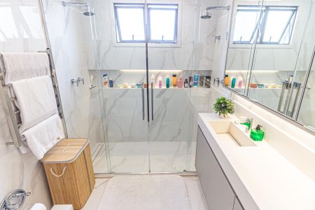 Banheiro da Suíte 1 de apartamento à venda com 3 quartos, 170m² em Vila Regente Feijó, São Paulo