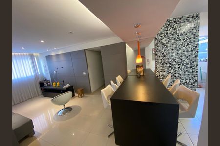 Sala de apartamento para alugar com 3 quartos, 86m² em Buritis, Belo Horizonte