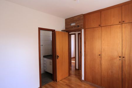 Apartamento para alugar com 72m², 3 quartos e 1 vagaSuíte