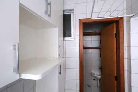 Apartamento para alugar com 72m², 3 quartos e 1 vagaÁrea de Serviço