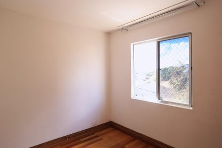 Apartamento para alugar com 72m², 3 quartos e 1 vagaQuarto