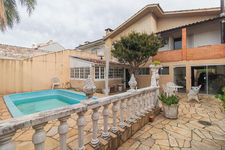 Casa à venda com 200m², 4 quartos e 2 vagasQuintal