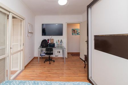 Casa à venda com 200m², 4 quartos e 2 vagasQuarto 4