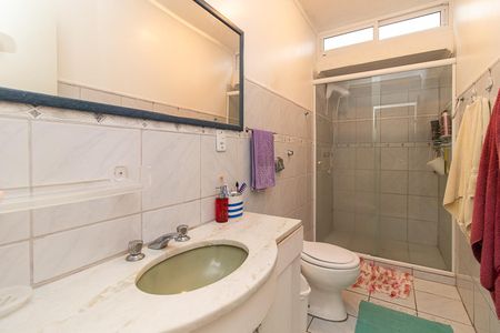 Casa à venda com 200m², 4 quartos e 2 vagasBanheiro Social 1
