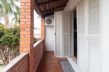 Casa à venda com 200m², 4 quartos e 2 vagasVaranda