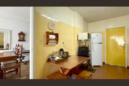 Apartamento à venda com 118m², 3 quartos e 1 vaga Apartamento à venda com 118m², 3 quartos e 1 vagaCozinha