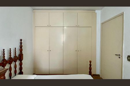 Apartamento à venda com 118m², 3 quartos e 1 vaga Apartamento à venda com 118m², 3 quartos e 1 vagaSuite