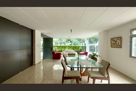 Apartamento à venda com 118m², 3 quartos e 1 vaga Apartamento à venda com 118m², 3 quartos e 1 vagaSalão de Festas