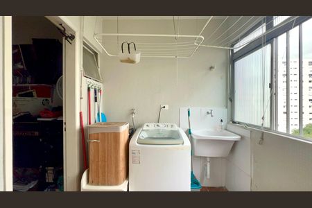 Apartamento à venda com 118m², 3 quartos e 1 vaga Apartamento à venda com 118m², 3 quartos e 1 vagaÁrea de Serviço