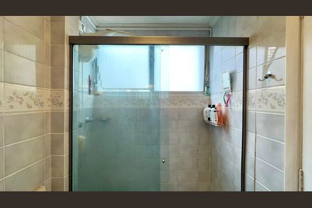 Apartamento à venda com 118m², 3 quartos e 1 vaga Apartamento à venda com 118m², 3 quartos e 1 vagaBanheiro da Suíte
