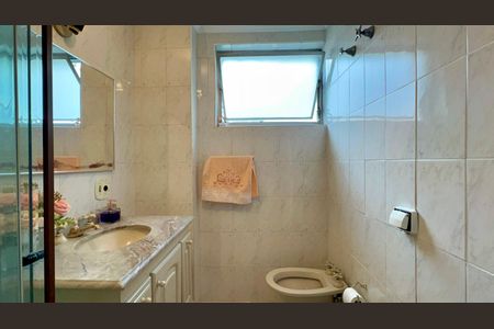 Apartamento à venda com 118m², 3 quartos e 1 vaga Apartamento à venda com 118m², 3 quartos e 1 vagaBanheiro