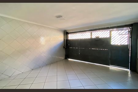 Casa à venda com 140m², 3 quartos e 2 vagas Casa à venda com 140m², 3 quartos e 2 vagasGaragem