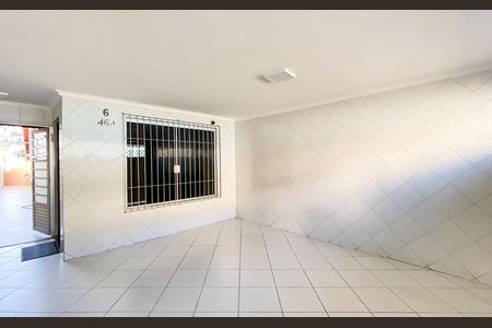 Casa à venda com 140m², 3 quartos e 2 vagas Casa à venda com 140m², 3 quartos e 2 vagasGaragem