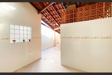 Casa à venda com 140m², 3 quartos e 2 vagas Casa à venda com 140m², 3 quartos e 2 vagasÁrea de Serviço