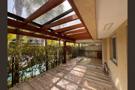 Apartamento à venda com 99m², 2 quartos e 2 vagas Apartamento à venda com 99m², 2 quartos e 2 vagasVaranda / Área Garden