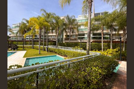Apartamento à venda com 99m², 2 quartos e 2 vagas Apartamento à venda com 99m², 2 quartos e 2 vagasFachada