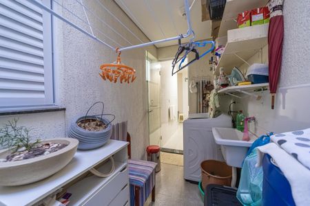 Casa de condomínio à venda com 64m², 3 quartos e 1 vagaÁrea de Serviço